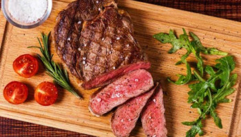 What ingredients are steak made from? Necessary ingredients for you